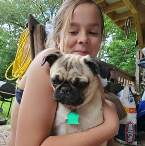 Meet your Posher, Ella